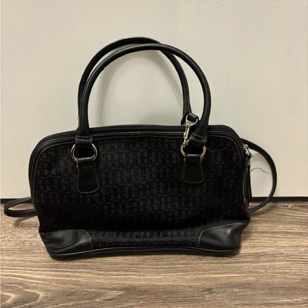 Gianni Bernini Black Handbag Double Handles Metal Feet. Preowned Exc Condition